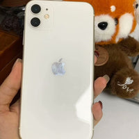 iPhone White 128GB - image 1